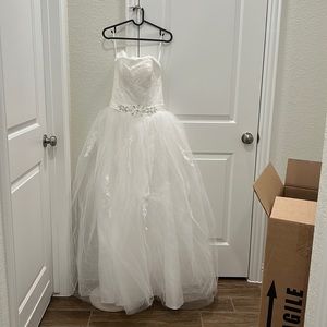Wedding dress